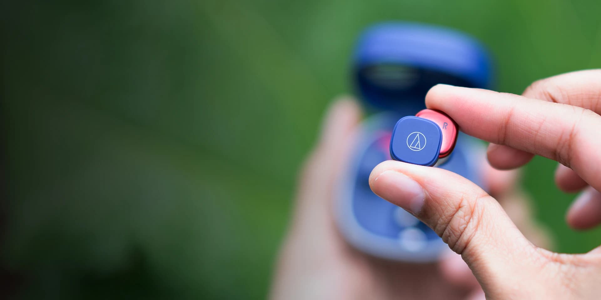 Beitragsbild zu Farbenfroh mit Audio-Technica Produkten für den Frühling