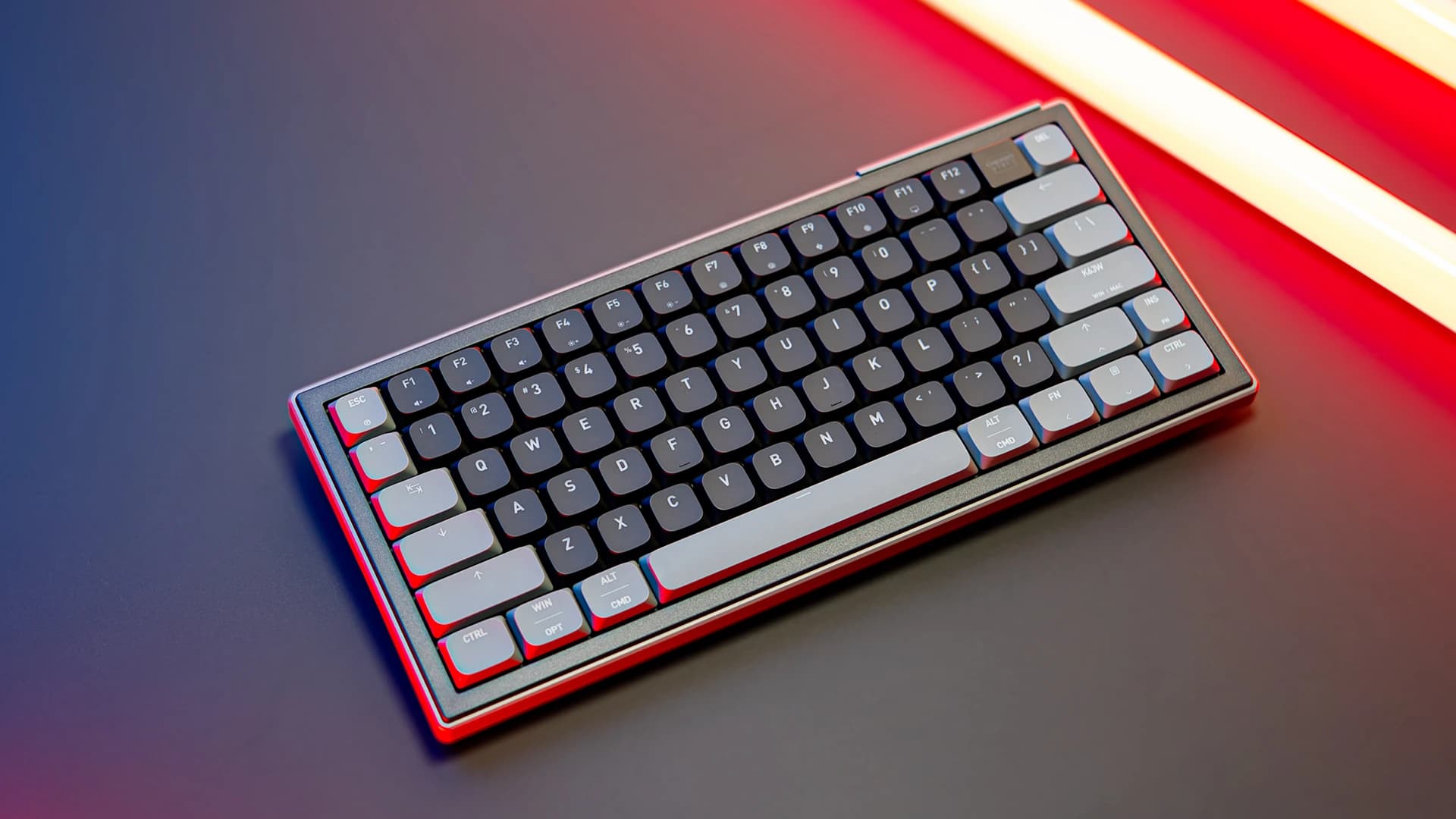 Beitragsbild zu Cherry XTRFY präsentiert die erste 8k Ultra-Wideband-Gaming-Tastatur